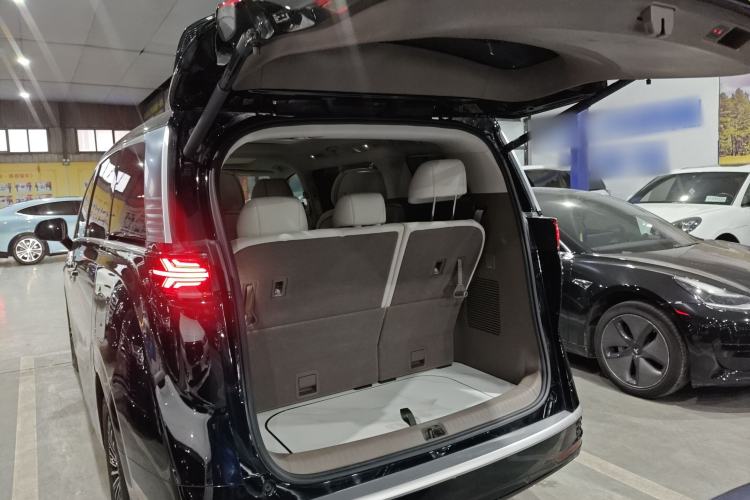 Used Denza D9 2022 DM-i 970 Four-Wheel Drive Prestige Model