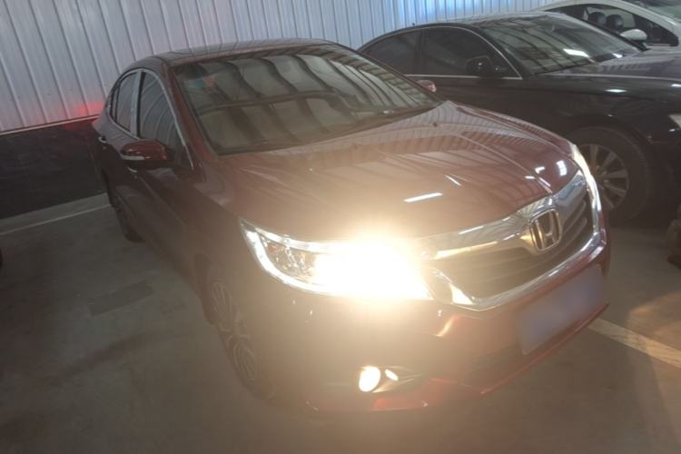 Used Honda Crider 2015 1.8L automatic luxury edition