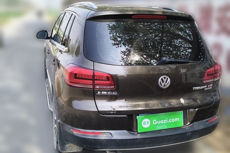 Used Volkswagen Tiguan 2015 2.0 TSI Automatic All-Wheel Drive Luxury Edition Rear Left 45 Deg