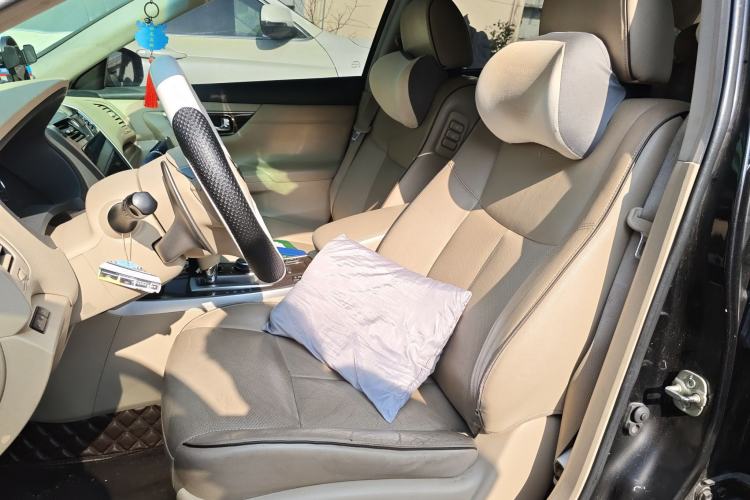 Used Nissan Teana 2015 Duke 2.5L XV Champions League Glory Edition Left Front Seat