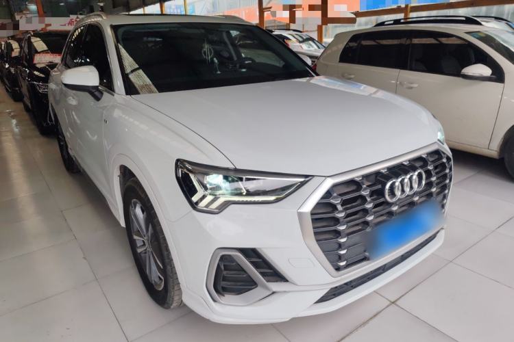 Used Audi Q3 2021 35 TFSI Progressive Dynamic Edition Front Right 45 Deg