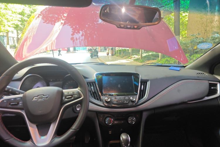 Used Chevrolet Monza 2019 RS 330T Automatic Comfort Edition China VI Standard Center Console