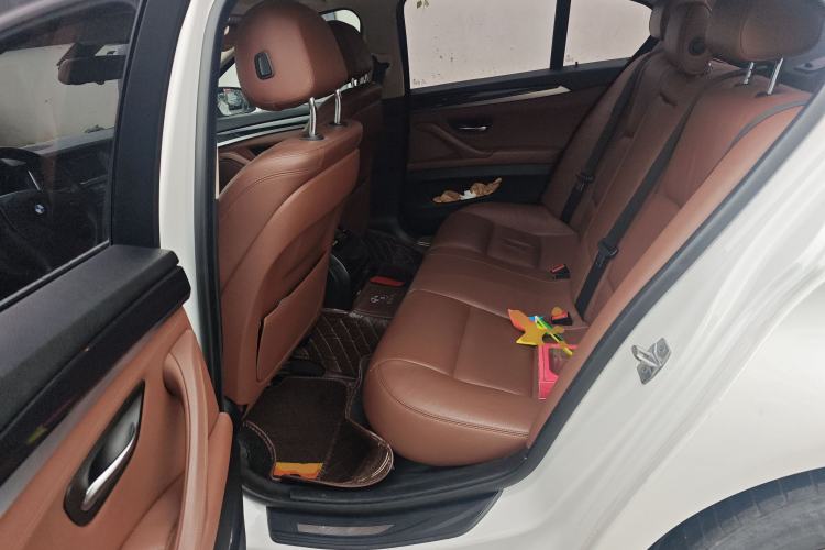 Used BMW 5 Series 2015 520i Elegant Edition
