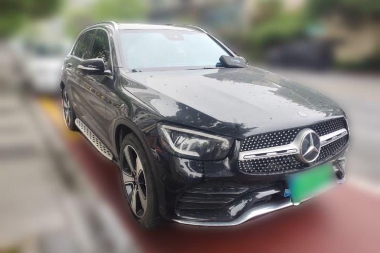 Used Mercedes-Benz GLC 2020 Facelifted GLC 300 L 4MATIC Luxury Edition Front Right 45 Deg