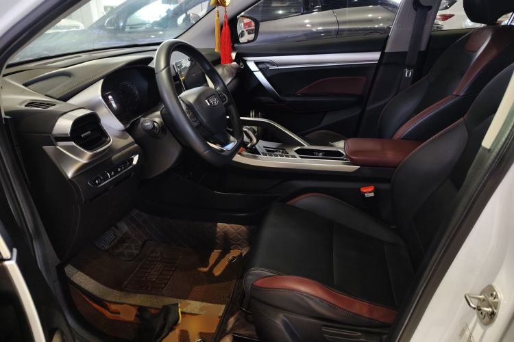 Used Geely Auto Coolray 2020 Facelift 240T DCT Hunter