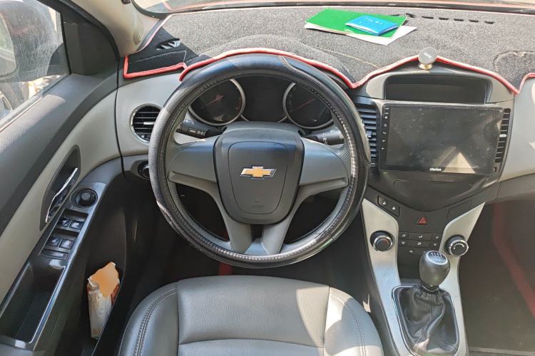 Used Chevrolet Cruze 2012 1.6L SL MT Steering Wheel