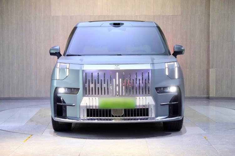 Used Zeekr 009 2024 Six-Seat Executive Version 4WD 108 kWh
