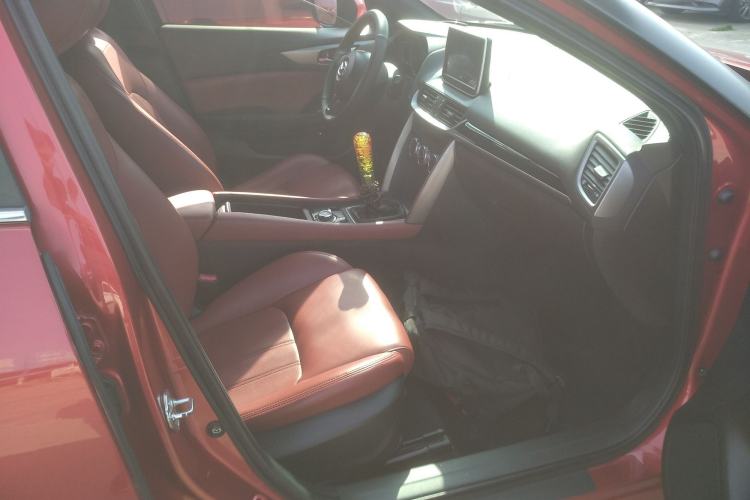 Used Mazda CX-4 2016 2.0L Manual Two-Wheel Drive Blue Sky Dynamic Edition
