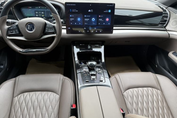 Used BYD Han 2023 EV Champion Edition 506KM Front-Wheel-Drive Premium Model Interior 4