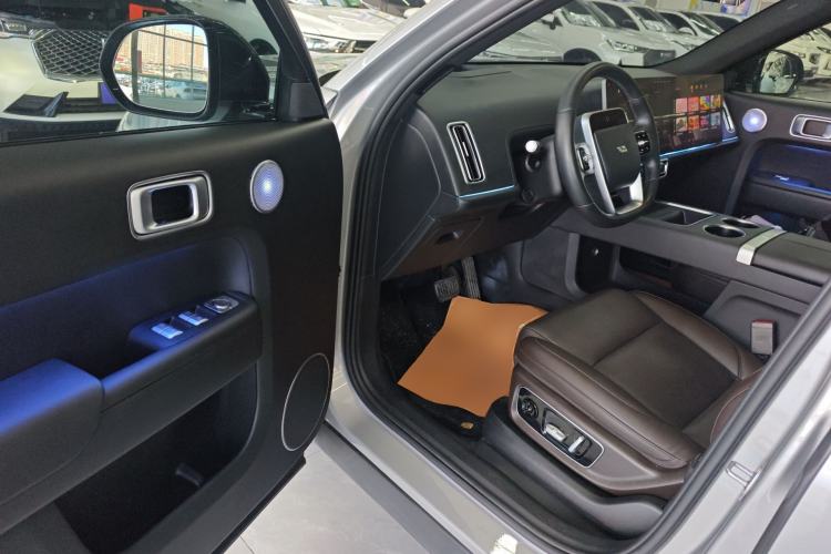 Used Li Auto L8 2023 Pro Model Driver Seat