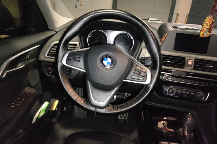 Used BMW 1 Series 2018 118i Sport Edition Steering Wheel