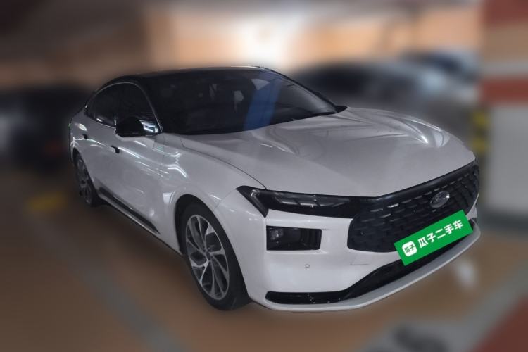 Used Ford Mondeo 2025 2.0T EcoBoost Ultimate Edition Front Right 45 Deg