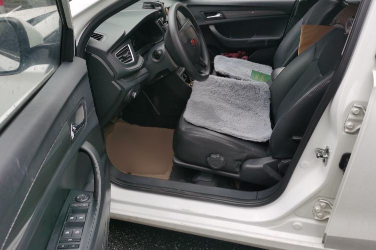 Used Roewe 360 2015 1.5L Automatic Luxury Edition
