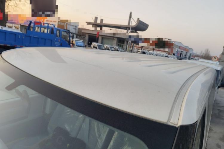 Used SAIC MAXUS Dana V1 2025 V1+ Long Wheelbase Low-Roof Multi-Function Version (62 kWh)