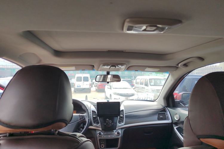 Used SsangYong Korando 2014 2.0L Gasoline Two-Wheel Drive Automatic Elite Navigation Edition