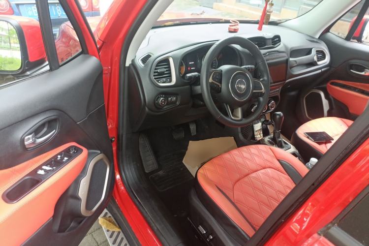 Used Jeep Renegade 2017 180T Automatic High-Energy Version Driver Seat