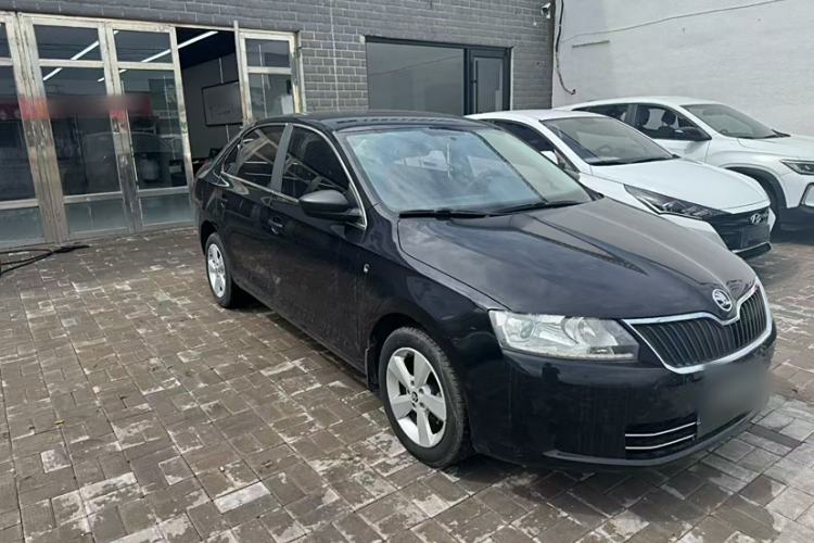 Used Skoda Rapid 2015 1.4L Manual Enjoyment Model