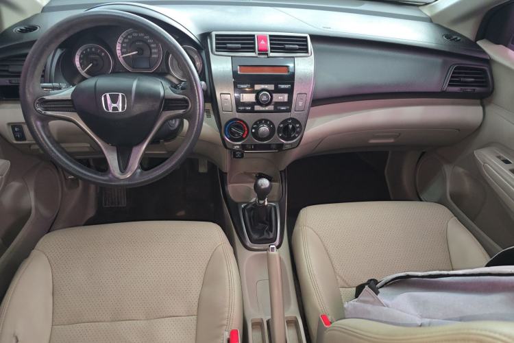 Used Honda City Classic 2012 1.5L manual Comfort version