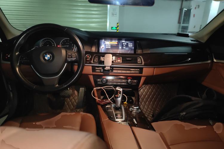 Used BMW 5 Series 2017 525Li Leading Model
