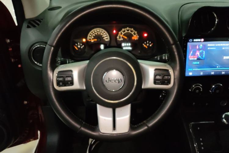 Used Jeep Compass (Import) 2014 Revised Version 2.0L Two-Wheel Drive Entry-Level Edition
