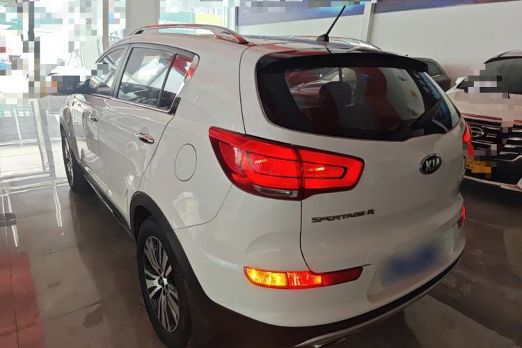 Used Kia Sportage R 2016 2.0L Automatic Two-Wheel Drive DLX Exterior 2