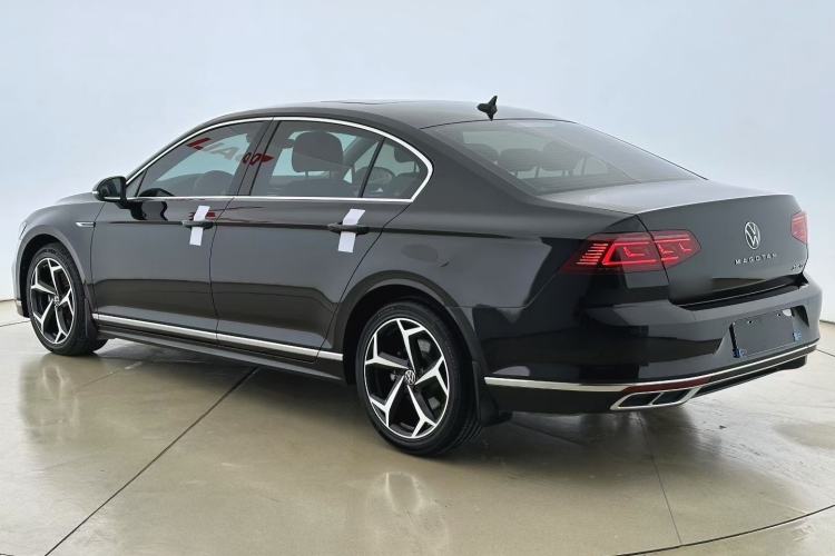 Used Volkswagen Magotan 2023 2 Million Units Commemorative Edition 330TSI DSG Luxury Version
