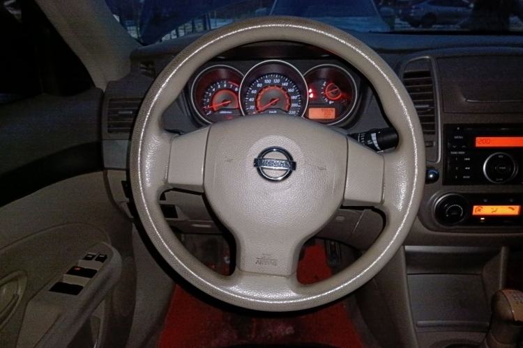 Used Nissan Sylphy 2012 Classic 1.6XE Manual Comfort Edition Steering Wheel