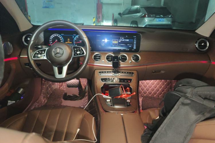 Used Mercedes-Benz E-Class 2020 Restyled E 300 L Exclusive Edition Center Console