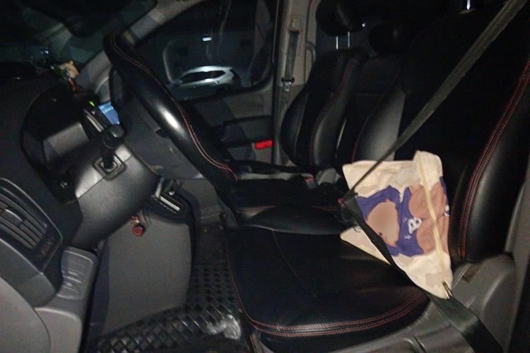 Used Hyundai H-1 Starex 2011 2.4L Comfort Edition
