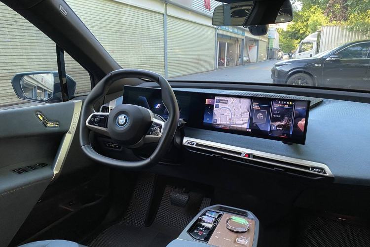 Used BMW iX 2022 xDrive40