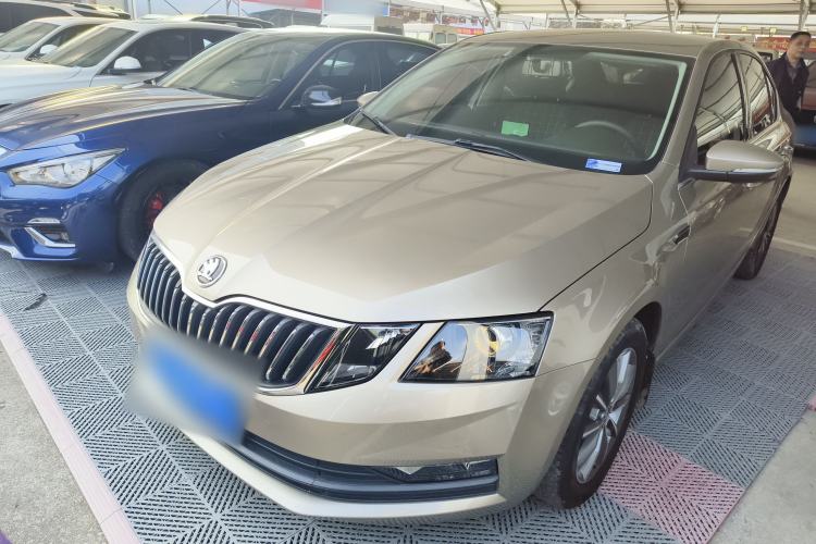 Used Skoda Octavia 2019 1.5L Automatic SmartDrive Comfort Edition China VI Standard