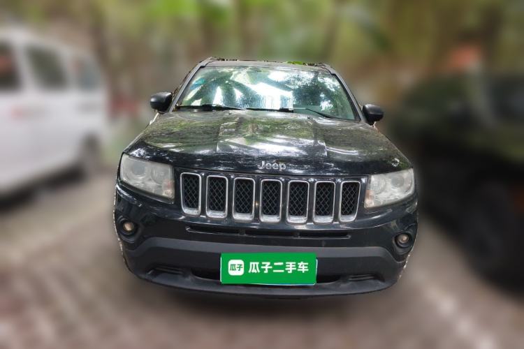 Used Jeep Compass 2012 2.4L four-wheel drive luxury navigation version
