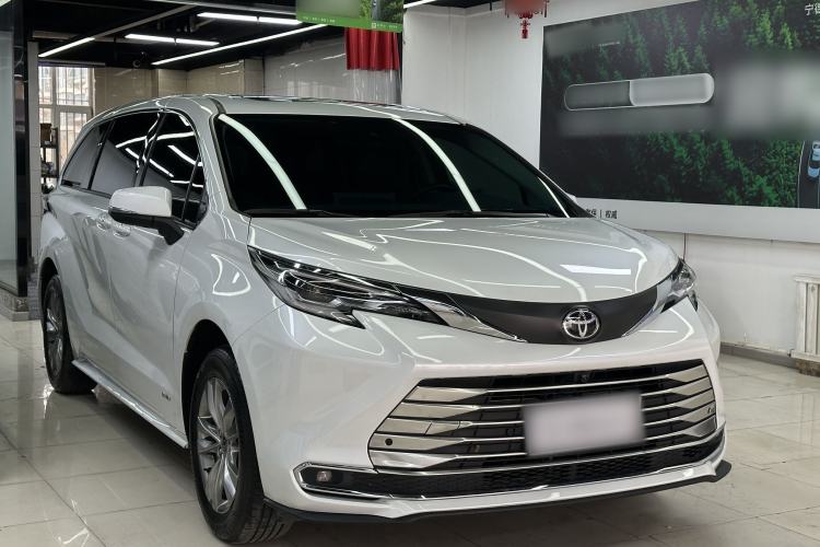 Used Toyota SIENNA 2024 2.5L Hybrid Comfort Edition Exterior 2