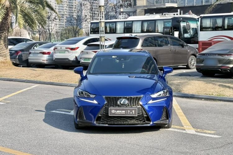 Used Lexus IS 2017 300 F SPORT Edition
