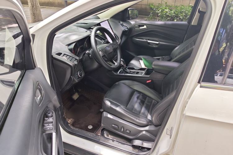 Used Ford Kuga 2019 EcoBoost 180 Two-Wheel-Drive Titanium Plus Model China VI Standard
