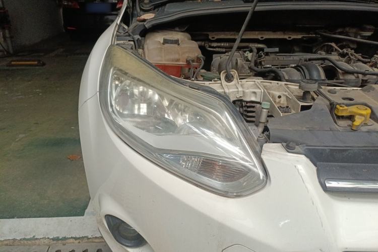 Used Ford Focus 2012 Sedan 1.6L Manual Comfort Model
