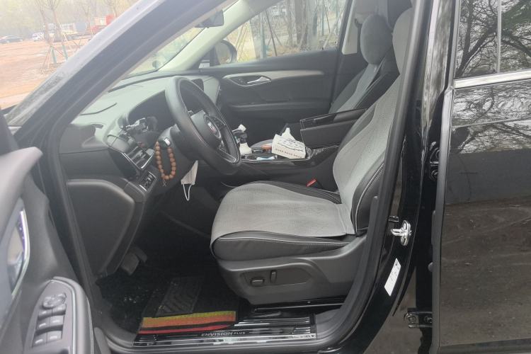 Used Buick Envision 2025 Encore Plus 28T Two-Wheel-Drive Platinum Edition
