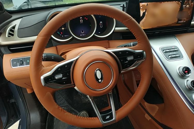 Used ORA Lightning Cat 2022 555 km Luxury Edition