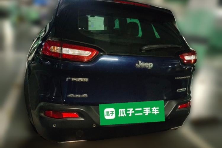 Used Jeep Cherokee 2016 2.4L Professional Smart Version