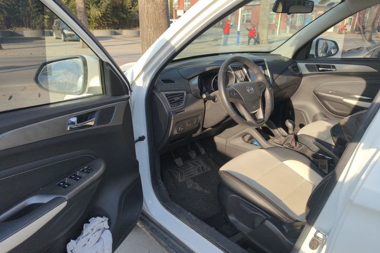 Used Changan CS35 2017 1.6L Manual Luxury Model
