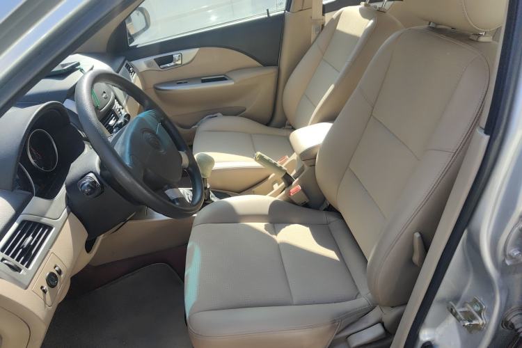 Used Buick Excelle 2011 1.6 LX-MT Left Front Seat