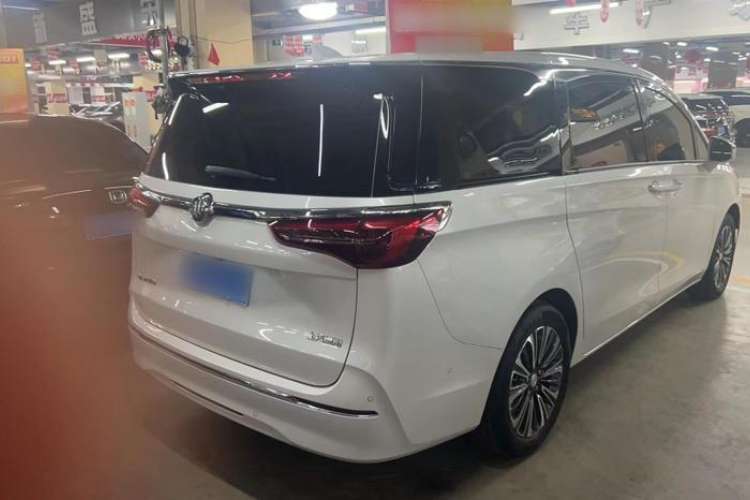 Used Buick GL8 2022 ES Land Cruiser 653T Luxury Model
