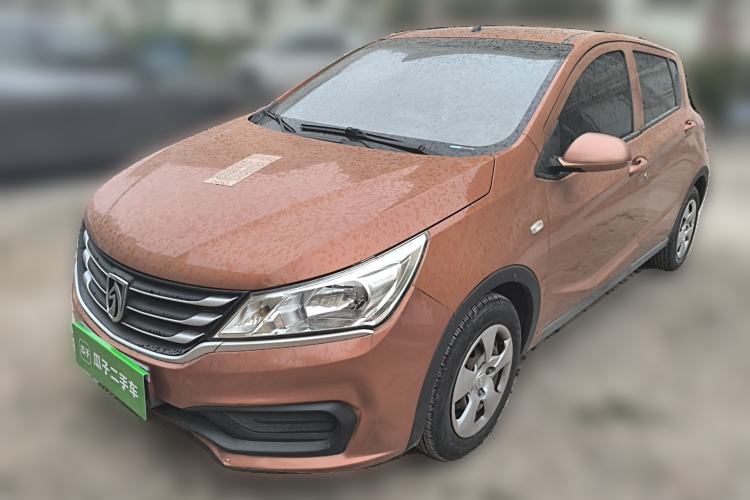 Used Baojun 310 2016 1.2L manual Comfort trim level