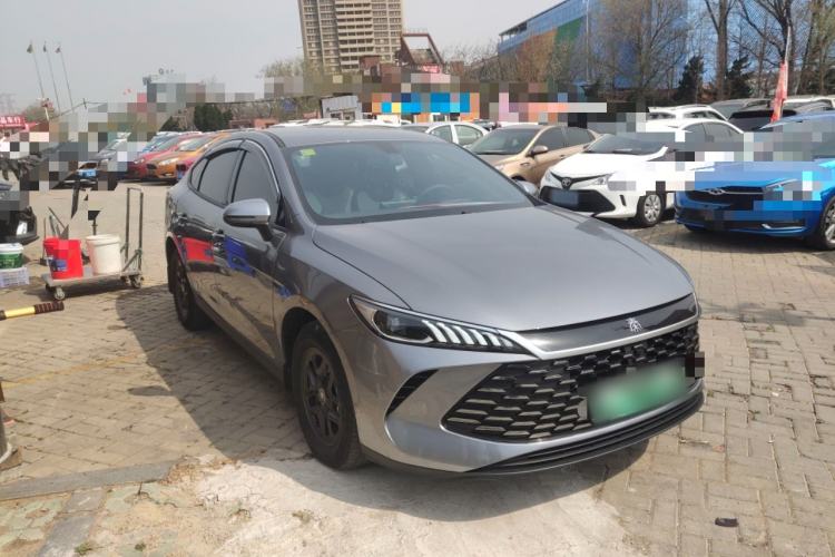 Used BYD Qin PLUS 2025 DM-i Smart Drive 55KM Leading Model Front Right 45 Deg