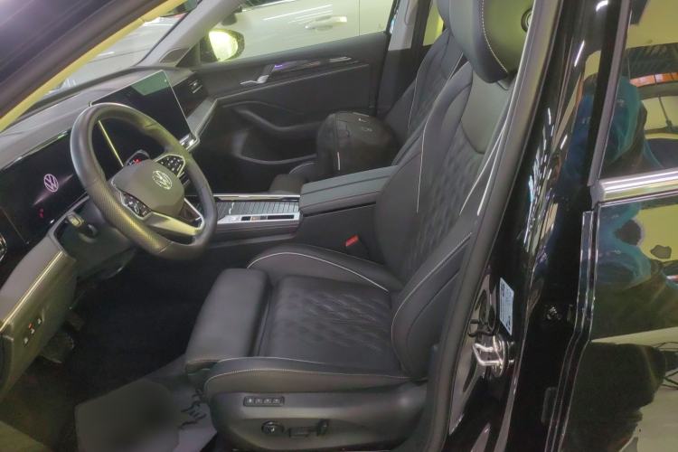 Used Volkswagen Magotan 2024 380TSI DSG Ultimate Edition Left Front Seat