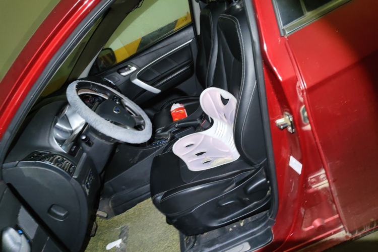 Used Geely Auto Emgrand 2016 Sedan 1.5L CVT Upward Version