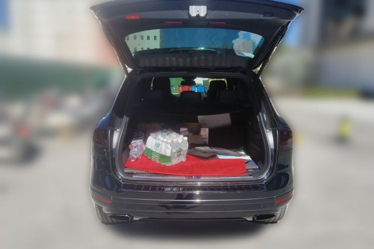 Used Volkswagen Touareg 2017 3.0 TSI Expedition Edition Trunk