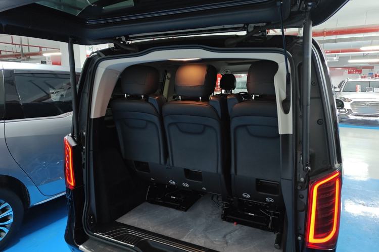 Used Mercedes-Benz V-Class 2018 V 260 Avantgarde Edition China VI