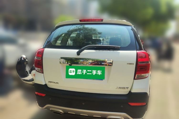 Used Chevrolet Captiva 2015 2.4L 4x4 Luxury Edition 5 Seats
