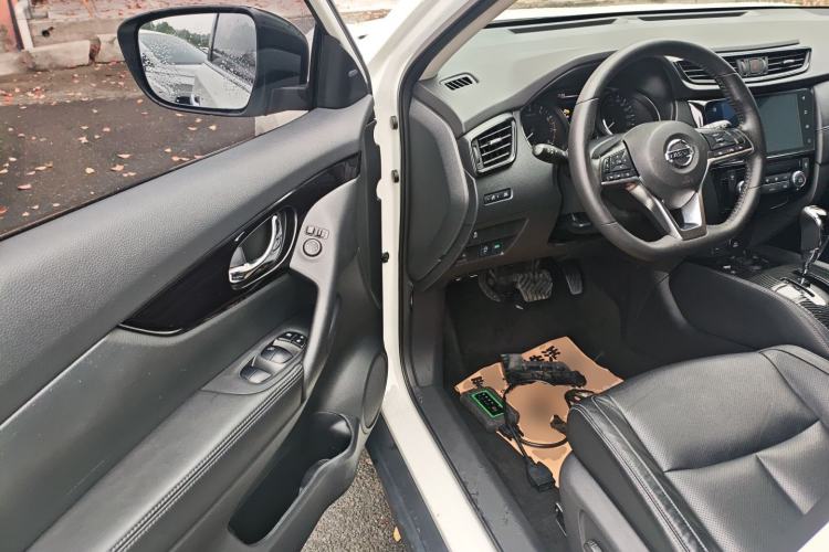 Used Nissan X-Trail 2019 2.0L CVT Smart Connect Comfort Edition 2WD Driver Seat